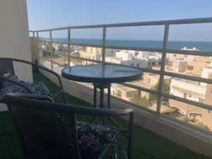 غرفة و شقة .مطلة على البحر Luxury Room, Sea View للإيجار اليومي،20-12. قريب المطار 10 دقائق