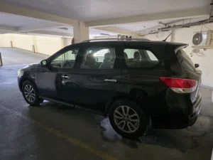 For Sale: Well maintained Nissan Pathfinder 2015
