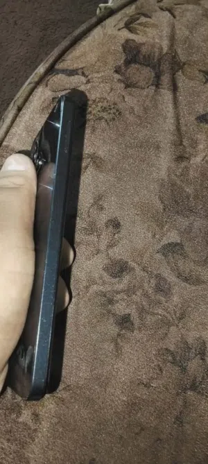 إنفينيكس هوت 30i أزرق مستعمل بحالة جيدة مع 128 جيجابايت تخزين