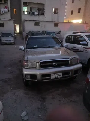 نيسان باثفاندر جيب موديل 2005