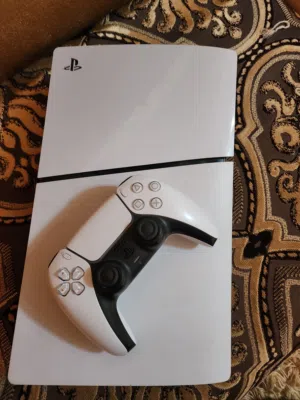 ps5 slim ديجيتال استعمال نضيف تلاته شهور نقبل دفع كاش وحواله