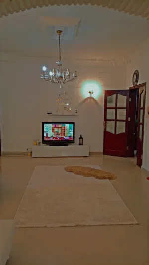 حوش لي الايجار