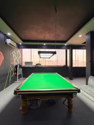 طاولة سنوكر