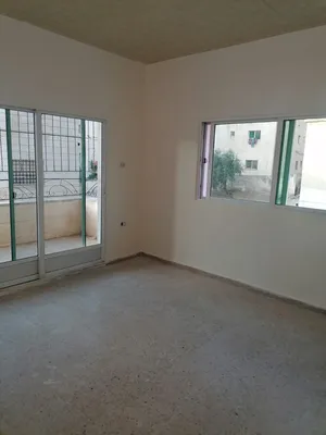 84 m2 3 Bedrooms Apartments for Rent in Irbid University Street