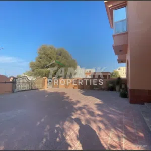 Villa For Rent in Azaiba  REF 560YC
