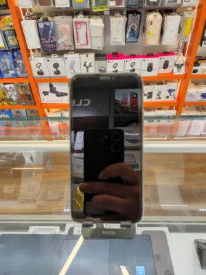 iPhone 11 pro تخزين 64g لون ابيض بطارية 78% وكالة الوكالة الجهاز خالي من الخدوش بسعر الحررررق