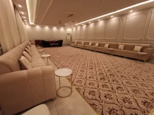 أثاث استراحة كامل للبيع – كنب بمقاسات مختلفة + أجهزة كهربائية