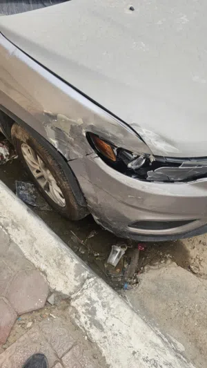 جيب شيروكي سته سلندر 2019 لون رصاصي