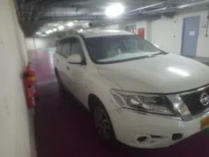 نيسان باثفندر Nissan Pathfinder