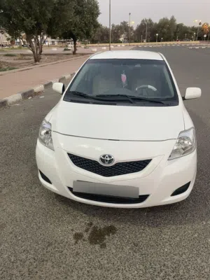 تويتا يارس ممتازه للبيع
