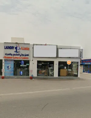 محل للإيجار في وسط سوق بركاء ، موقع حيوي على الشارع التجاري / Shop for Rent in Barka