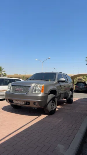 Used GMC Yukon in Kuwait City