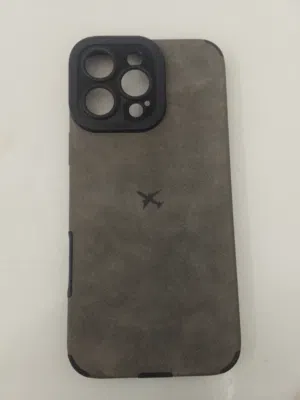 “كفرات iPhone 16 Pro Max + شاحن ساعة + سماعة رأس بسعر ممتاز”