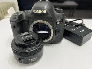 للبيع كاميرا canon 5DsR