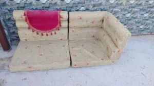 جلسة ارضية كبيرة الحجم للبيع