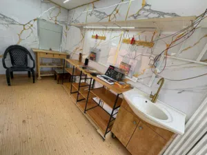 كشك للبيع في طولكرم بكامل عدته