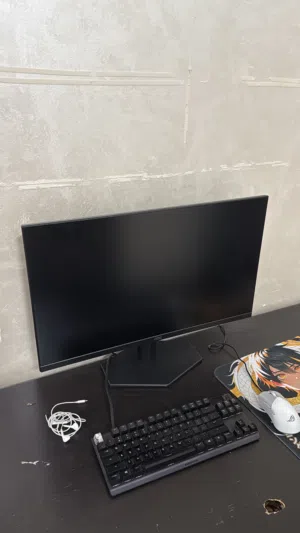 للبيع شاشة قيمنق