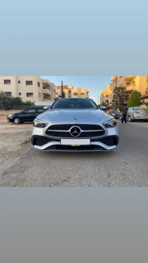 2022 Mercedes C200