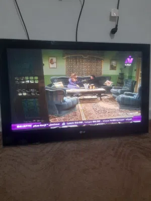 شاشه LG42 بوصه
