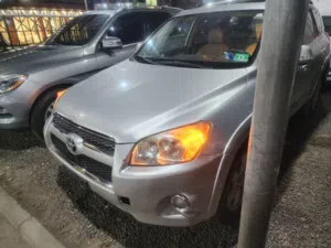 رافور امريكي موديل 2010فل كامل فتحت سقف كراسي جلد رقم واحد السعر7800دولار