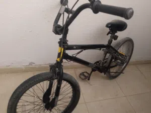 دراجه هوائيه جنط 20 مستعمل جيد جدا للبيع