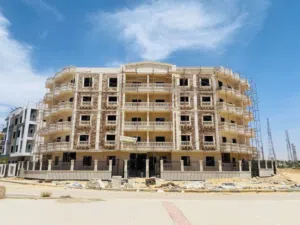شقه للبيع بمركز المدينه