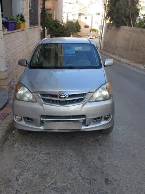 تويوتا افانزا 2009 مستعملة بحالة جيدة مع نظام بلوتوث وترخيص شامل