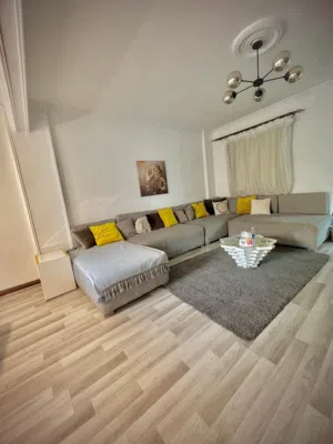 250 m2 5 Bedrooms Apartments for Rent in Giza Agouza