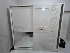 الاثاث مستعمله بحاله ممتازه للبيع