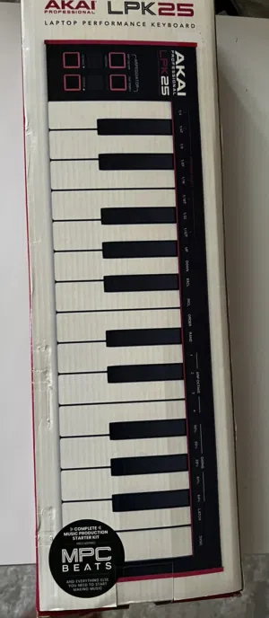 Akai lpk 25 شبه جديدة للبيع