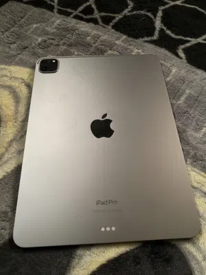 Iphone ipad 11 pro 4th generation 128gb m2