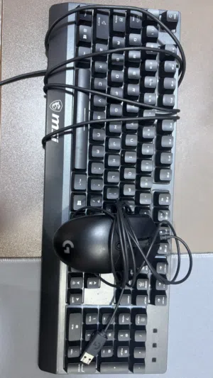 ماوس وكيبورد للبيع
