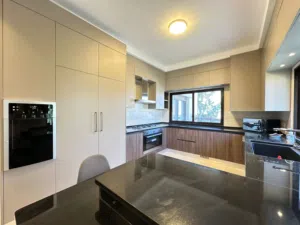 160 m2 3 Bedrooms Apartments for Sale in Amman Abdoun