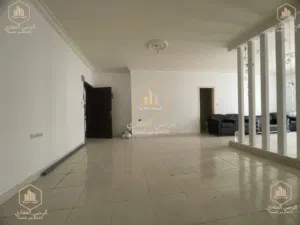 شقة / للايجار / 2نوم / طابق اول / ام السماق