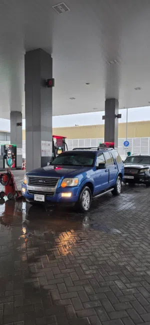 FORD EXPLORER XLT 2010