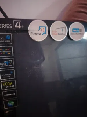 Samsung  tv not smart with line in middle