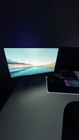 Alienware 27” 240Hz Gaming Monitor (AW2723DF) – QHD 1440p – Excellent Condition
