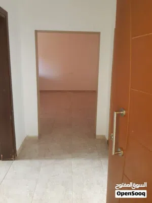 195 m2 4 Bedrooms Apartments for Rent in Tripoli Khalatat St