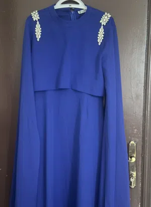 فستان ازرق غامق جديد