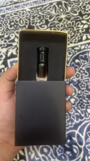 دهن عود كمبودي فاخر