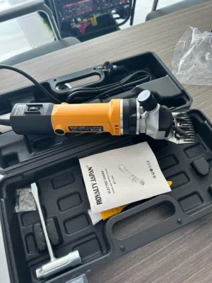 مكينة حلاقة الحيوانات الاغنام والكباش والجمال والخيول من شركة ROYALTY JAPAN قوة 2950 مع ضمان ثلاثة ش