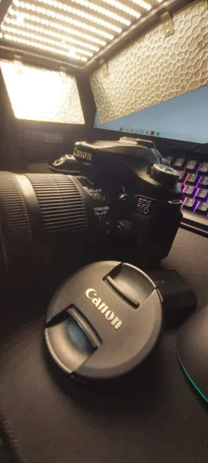 Canon 70D 18-135 STM Lans 64GB Memory Card