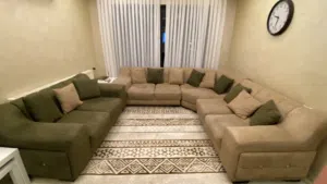 طقمين كنبيات للبيع