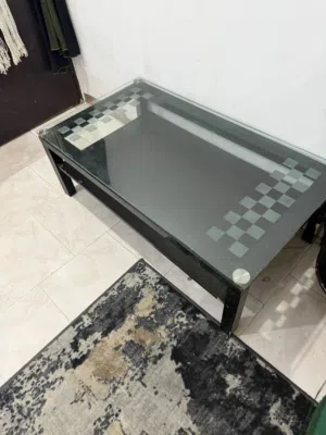 طاوله للبيع حط السعر وتعال شيل