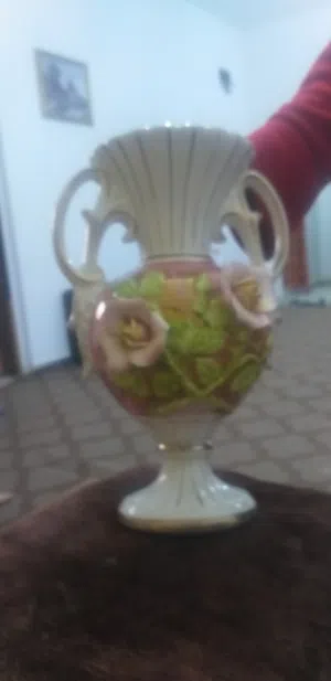 زهرية للبيع