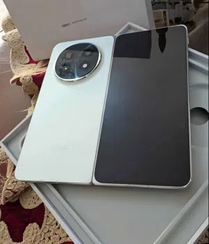 oppo Find N5 Fold 5G نسخة عالمية كامل الملحقات استخدام قليل (شهرين) نظافة مية بالمية