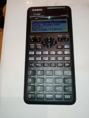 حاسبة مالية من طراز Casio FC-200V-2 Financial Consultant. شبه جديد سعرها جديد 25 دينار