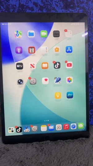 ايباد مستعمل مده قصيره لا يعاني من شي