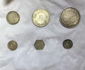 عملات معدنية للبيع