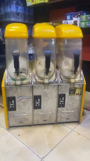 ماكينة سلاش امورها بالصلاة عالنبي Slush Machine) نوع يحتوي على 3 أحواض